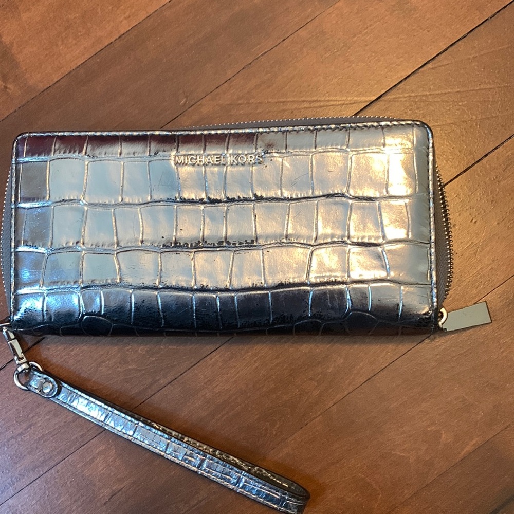 Michael Kors wallet